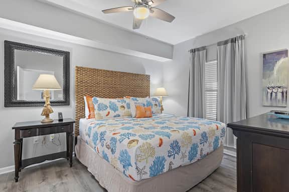 Beachfront Condo with Spectacular Gulf Views - Image 3
